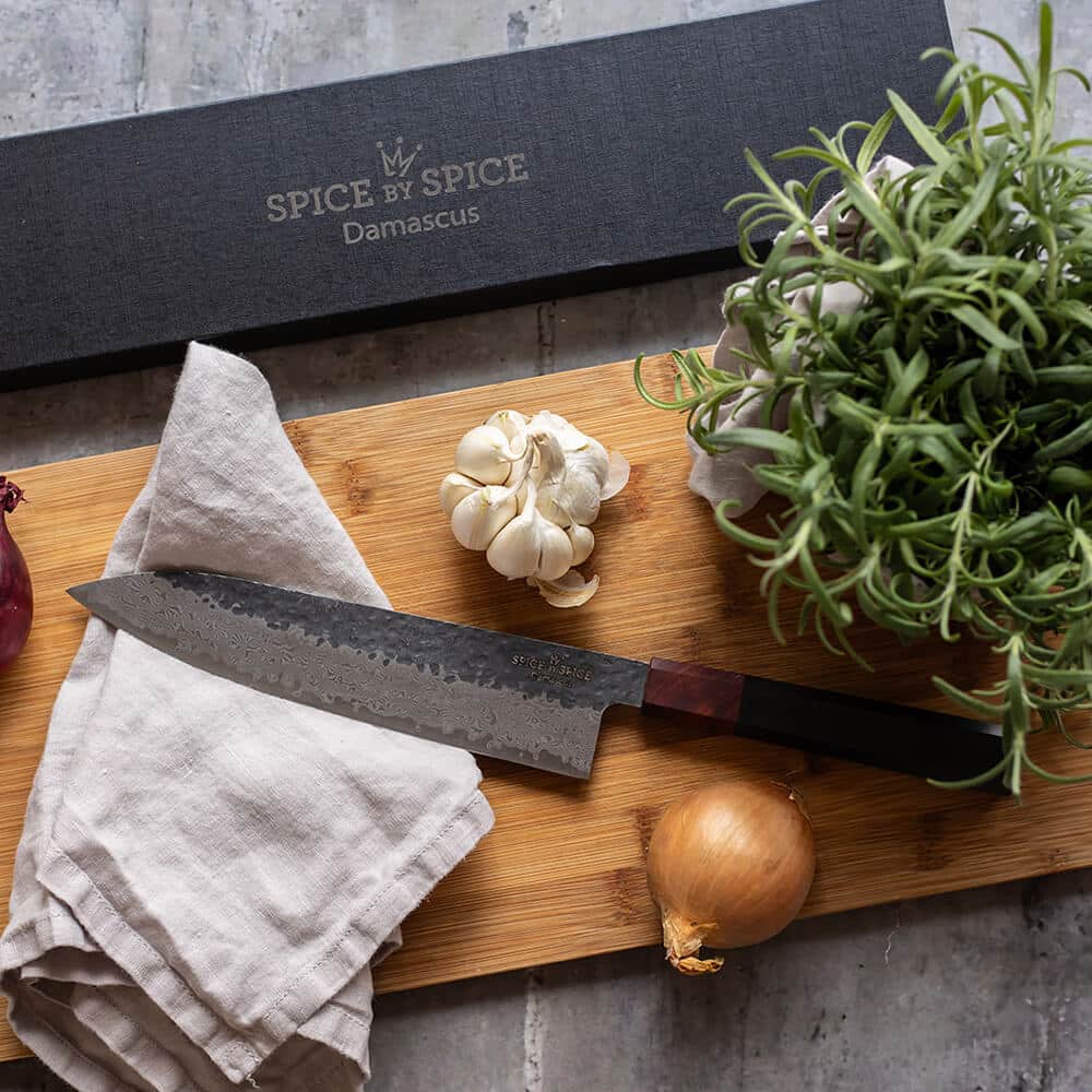 Spice by Spice Japansk Kokkekniv – 67 Lags Damaskus Stål | Skarp og Holdbar