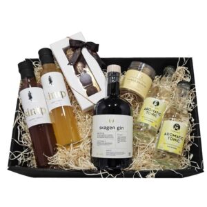 Skagen Gin, sirup og luksus chokolade – Eksklusiv gavekurv